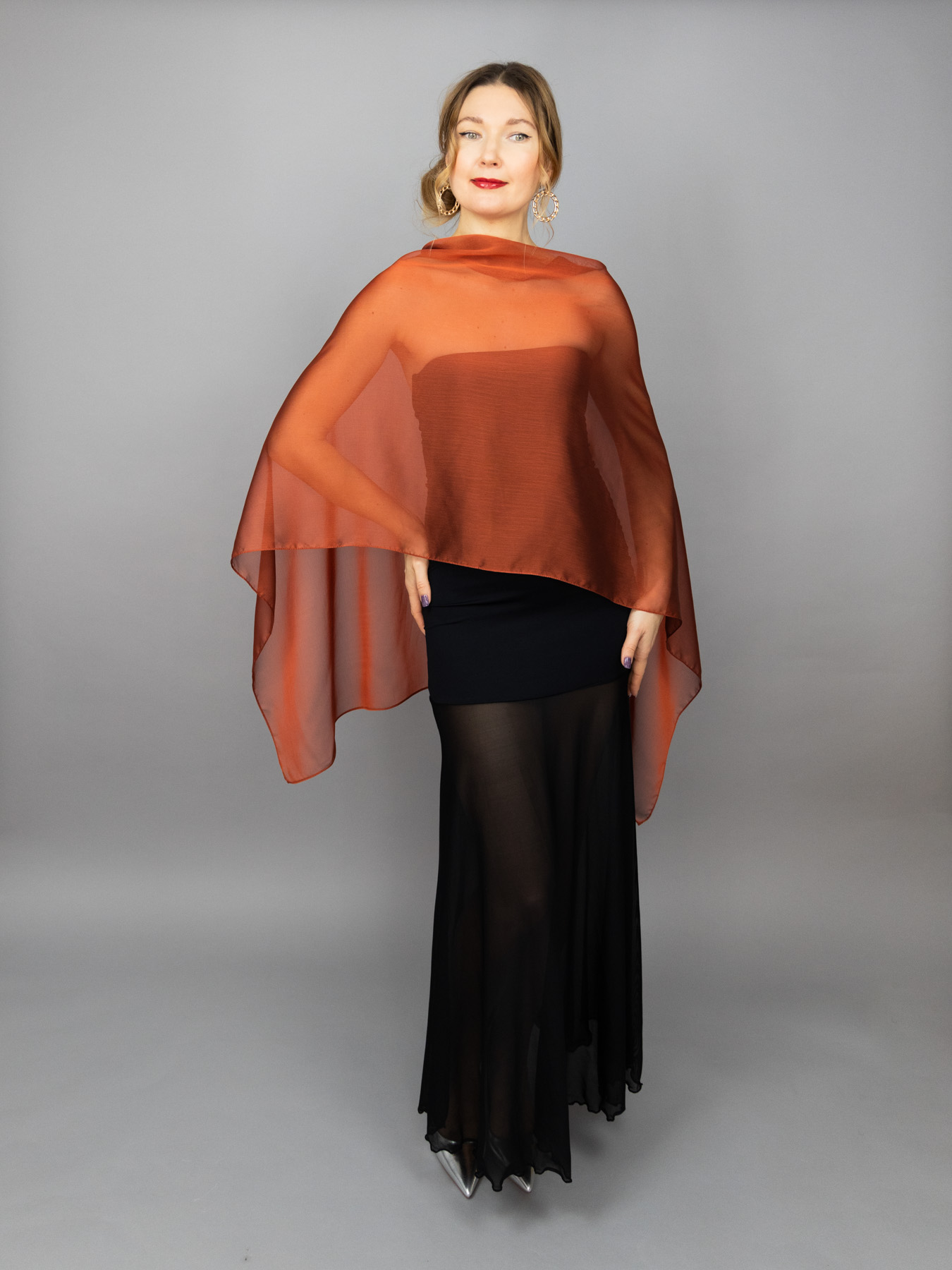 Cinnamon greek cape